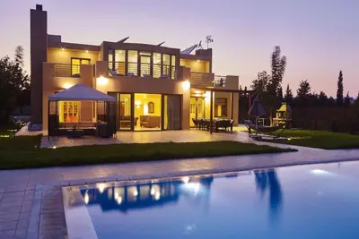 Image de Villa de luxe Lindos Desiny Trapezia avec immense piscine privée, vue sur la mer et salle de sport!