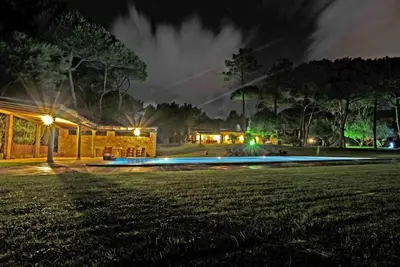 Image de Villa Avec Parc De Lux, 8. 000m2 de L'Herbe et Grand Piscine   7 x 14m Colares _ Sintra