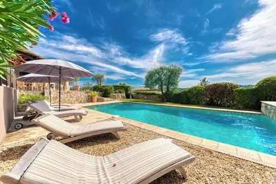 Image de Villa de luxe avec Piscine, Sauna, Gym, Clim