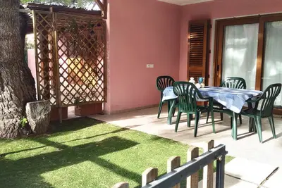 Image de Casa Rubina, villa proche de la mer avec jardin privé