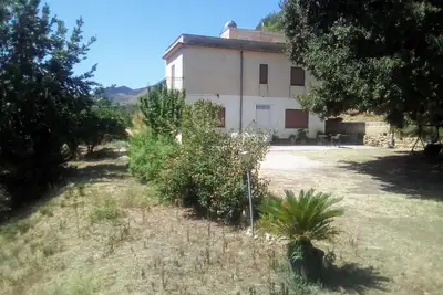 Image de Exclusif, grande maison, grande campagne et (baignoire) piscine