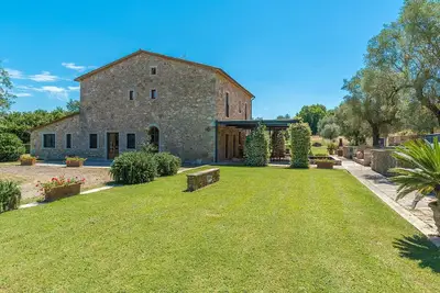 Fonte Cannella 12+4, Emma Villas
