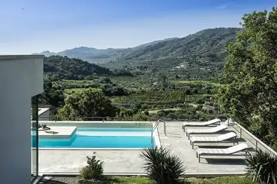 Image de Villa panoramique avec piscine privée