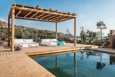 Image de The Old Beach House - Front de mer avec piscine chauffée