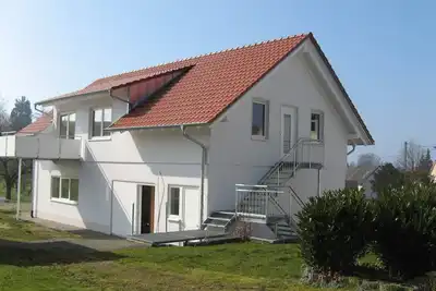 Image de Nouveau! Top équipement et prix, WiFi gratuit, 3 chambres