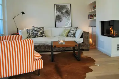 Image de Chic et confortable dans la vie Zingst - Fi, Sky, cheminée, sauna, près de la plage