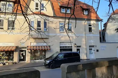 Charm. Stadtfewo, 5 étoiles, 2-5 Pers. 120m², 2 chambres à coucher. , 2 salles de bains, Dachterr. W-lan