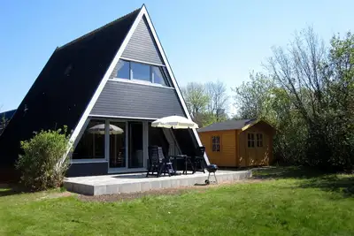 Image de Maison de vacances avec des équipements modernes et nouveaux, pour les familles, près de la plage, WiFi