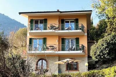 Image de Villa avec 2 appartements Fewo 2404155, piscine privée, salle de fête et vue sur le lac