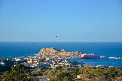 Image de L'Ile-Rousse, bel appart 4 pers. , parking privé, clim et une vue mer imprenable