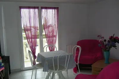 Image de ideal pour vacances à la semaine et curistes, calme et ensoleillé, mer proche