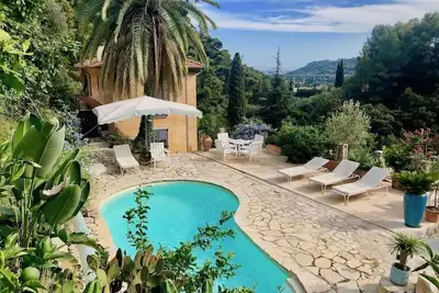 Image de Repos garanti et pleine nature à Menton, mer et piscine privée. Pet friendly.