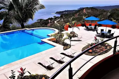 Image de Magnifique condo 1 chambre avec vue sur l'océan à Vista Encantada 106