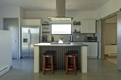 Image de Peaks View Suite - Appartement moderne dans le centre de Bozeman
