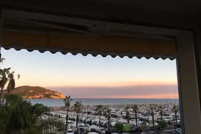 Image de Appartement sur la marina des Lecques / appartement sur le port des Lecques