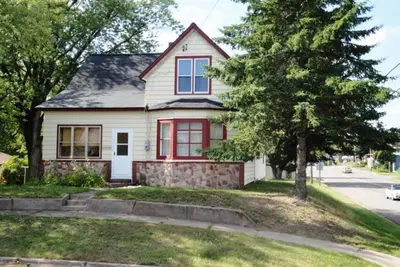 Image de Garage CHAUFFÉ; Les motoneigistes souhaitent que leur rêve devienne réalité!