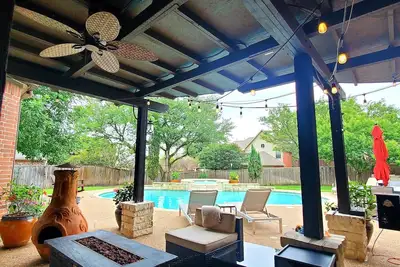 Image de Style Resort de luxe Mckinney Home & Fun! Emplacement parfait à Dallas, Frisco, etc.