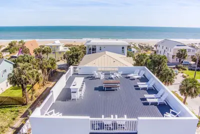 Image de Sol Mate - 6 lits 4. 5 salles de bain piscine et toit sur la plage