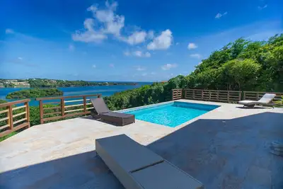Image de Egmont View Superbe villa de 5 chambres emplacement privé
