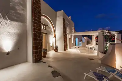 Image de Magnifiquement restaurée, spacieuse 17e siècle »La Winery Estate ', Privé