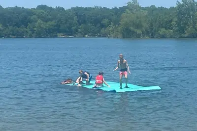 Image de Spacieuse Maison PRIVÉE Au Bord Du Lac. QUALITÉ Familiale Temps. Kayaks Fournis