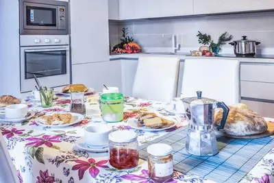 Image de la famille, du centre-ville, calme-localisation