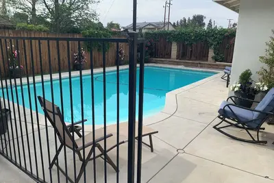 Image de Emplacement Emplacement Emplacement! Un must pour visiter notre ville tentaculaire.