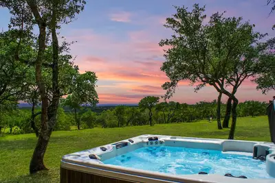 Image de Détendez-vous totalement dans le luxe * Acres de vues * bain à remous privé; paix et tranquillité