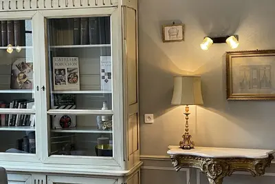 Appartement De Charme Pour 6 Personnes Dans Le Centre Historique. Parking Prive