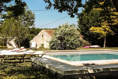 Image de Gîte \"Ile de Ré\" avec Piscine de 7x7m, à 20 minutes des plages