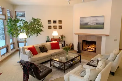 Image de Belle histoire unique Voir la maison sur le 12e vert du parcours de golf Elkhorn.