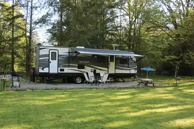 Image de Camping de luxe sur la rivière Cascade - Porte d'entrée du parc national de North Cascades