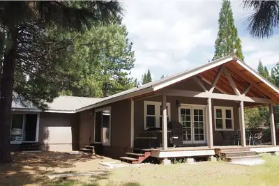 Image de Mt. Shasta - McCloud - 3br sur 2. 5 acres maintenant Économisez 15% sur 7 nuits