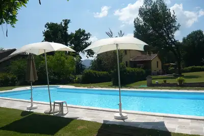 Image de Jolie Maison Toscane 7 chambre/bains, patio, piscine, jardin, Ac amis et parents