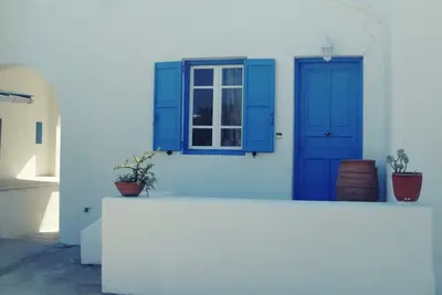 Image de Une tranche de Mykonos ciel près de la plage.