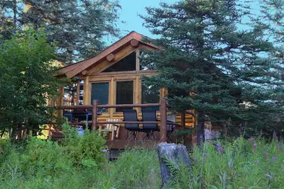 Image de Unique de l'Alaska, vraie bûche de maisons de vacances située sur une 14 Acre naturel Homestead