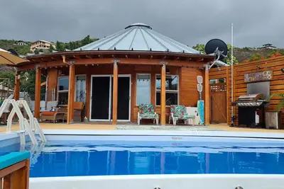 Image de Nouvelle maison ronde avec piscine à 180 degrés avec vue sur l'océan 13% de réduction pour 7 nuits