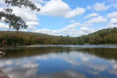 Image de Maison de bord du lac à Hancock