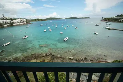 Image de Ocean Front PROPRIÉTÉ! ! ÉCOUTEZ l'océan depuis le Porches! !