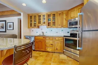 Image de Heart of Lionshead, marche vers les pistes | Le point de repère | L102