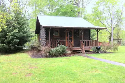 Image de River Bend - Cabane au bord d'une rivière pour 2 - Bain à remous, bain à remous, calme et tranquillité, foyer Bonfire