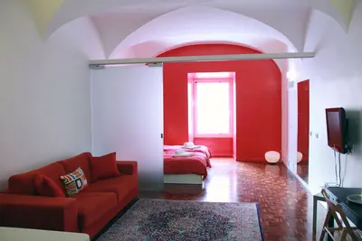 Image de Un grand appartement design à quelques minutes à pied de la fontaine de Trevi