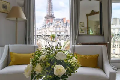 Image de Vente! Balcon incroyable et vue panoramique sur Eiffel pour les lunes de miel