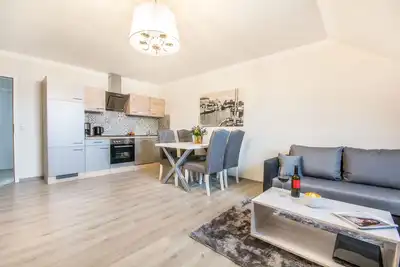 Image de Appartement moderne / appartements dans un emplacement privilégié sur la place du marché dans la station balnéaire Ueckermünde