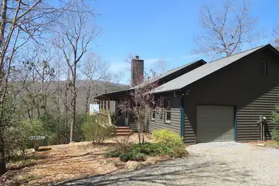 Image de Vue sur la montagne! - Privé-Romantique - Sortez par la porte! -Wifi