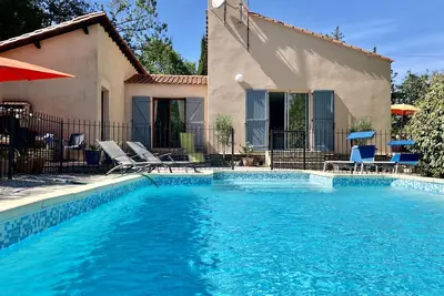 Image de Secluded villa with garden pool\nBeautiful picturesque\nvillage