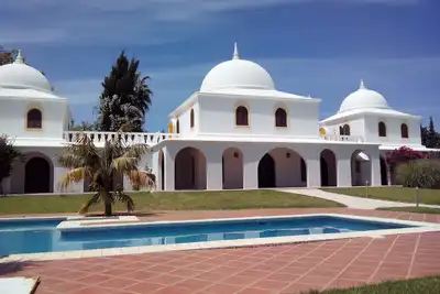 Image de Vila com estilo Marrocos