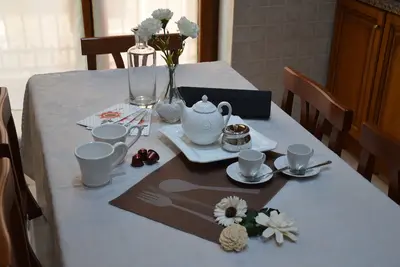 Image de Appartement finement équipé dans le centre d'Ostie. . . pour nous, les détails comptent