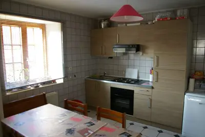 Image de Appartement 6-10 p, calme, proche stations et nature, Wifi, ménage inclus