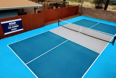 Image de Services du Country Club complet, A / C, 4 chambres à coucher, 2200 Pc, garage, terrasse et barbecue